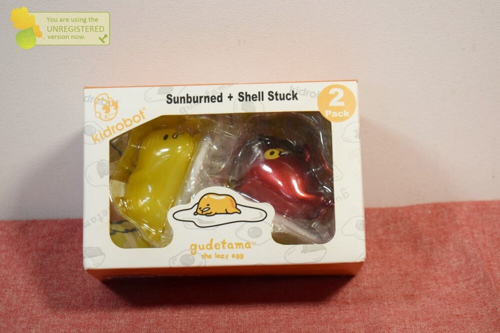 NECA Gudetama The Lazy Egg Life is Pain Sunburned & Shell Stuck 2pk